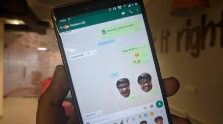 ساخت استيكر وات ساپ با عکس خود
