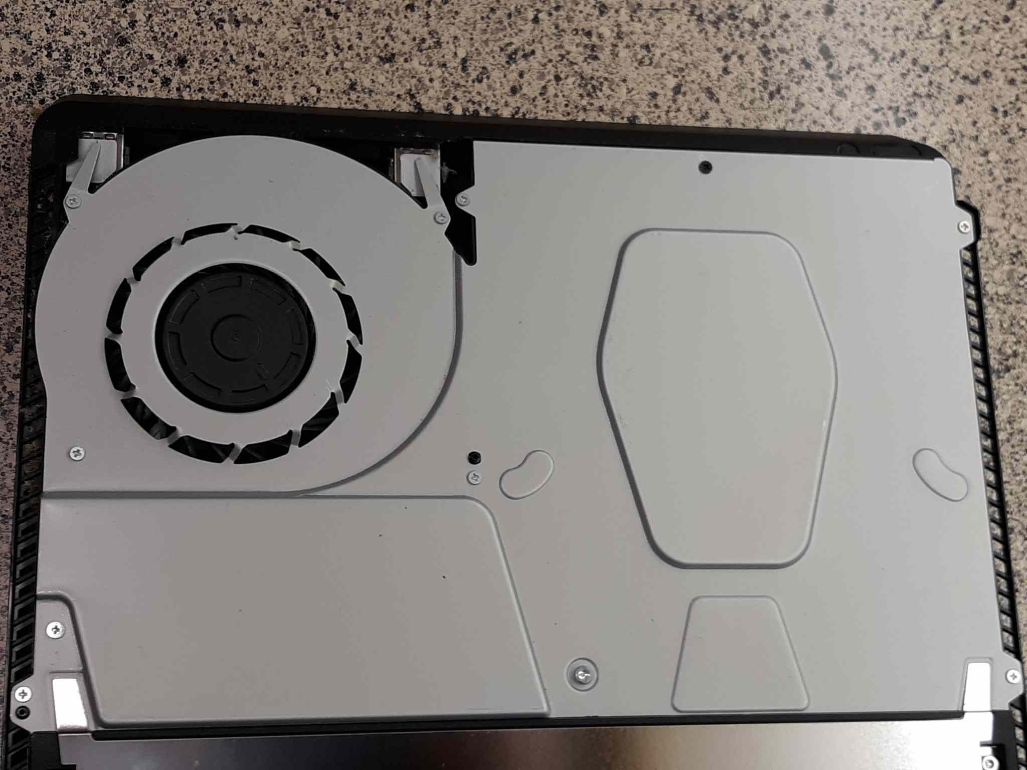 تمیز کردن PS4 
