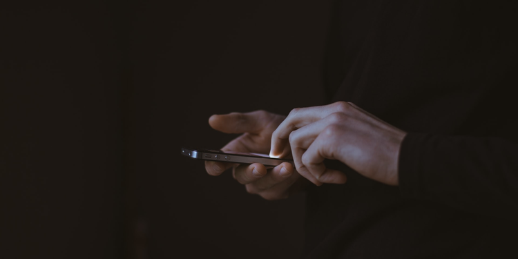 تشخیص مدل گوشی آیفون