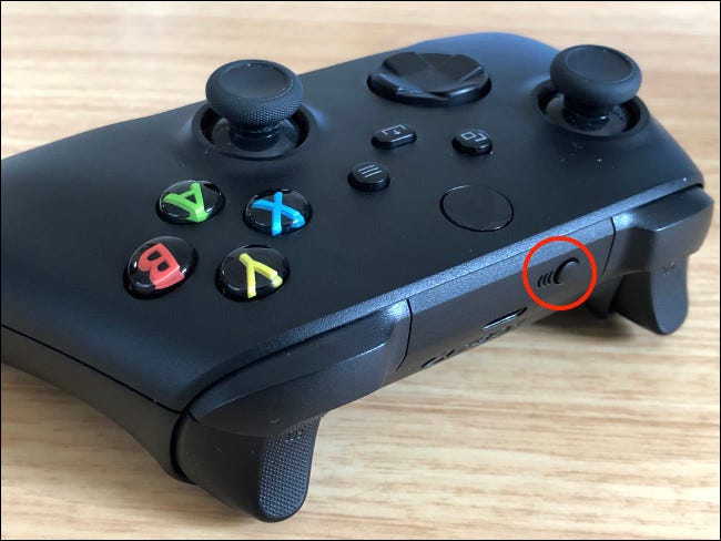 دکمه جفت شدن کنترل کننده سری Xbox