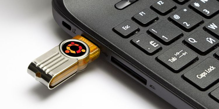 نصب اوبونتو از طریق USB